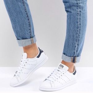 NAVY ADIDAS STAN SMITHS!! WOMENS 10/ MENS 8.5